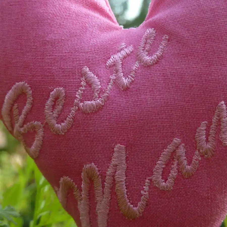 Stickmuster ITH Herz Beste Mama Detail